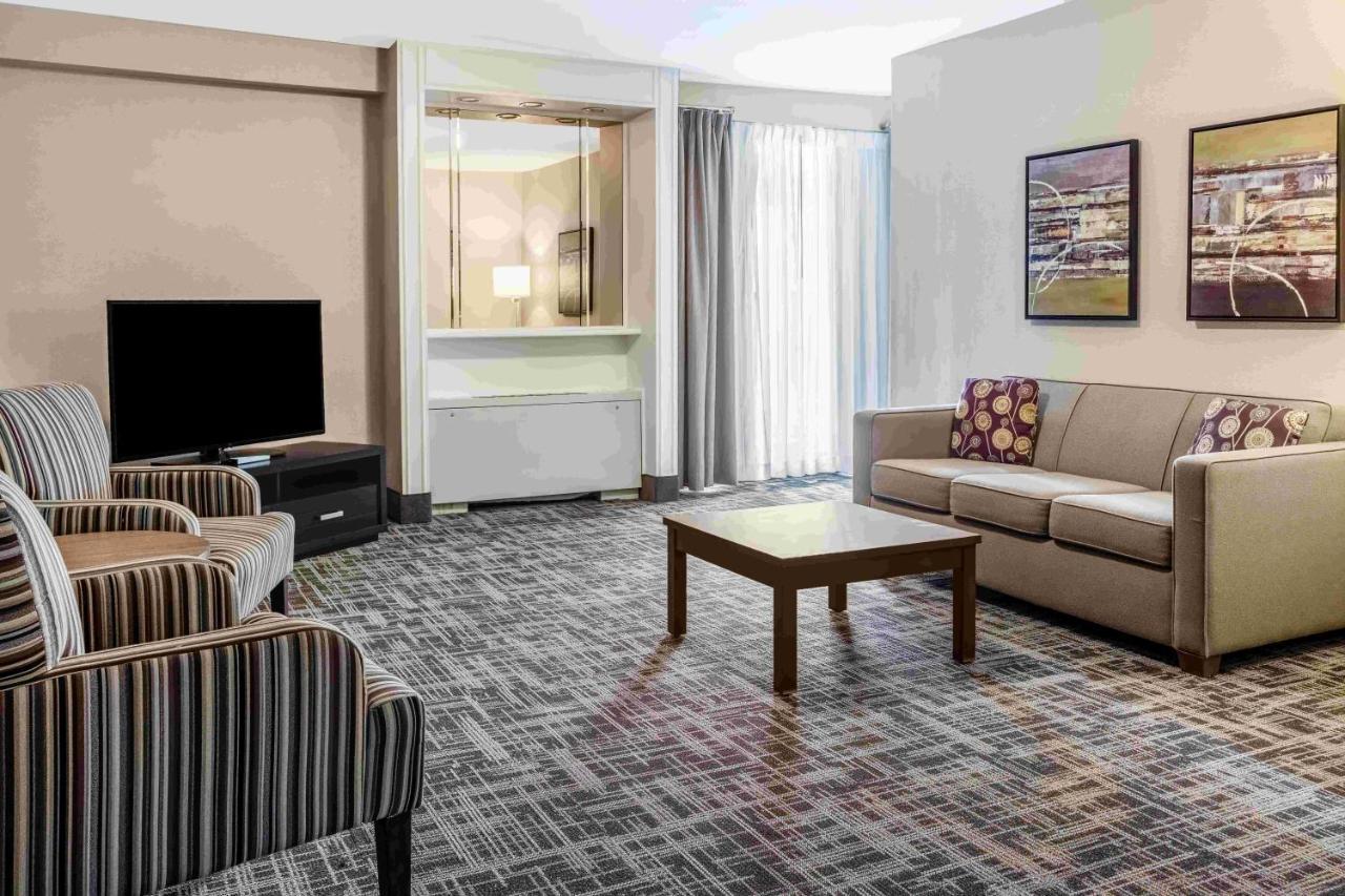 Best Western Ville-Marie Hotel & Suites Montreal Bagian luar foto
