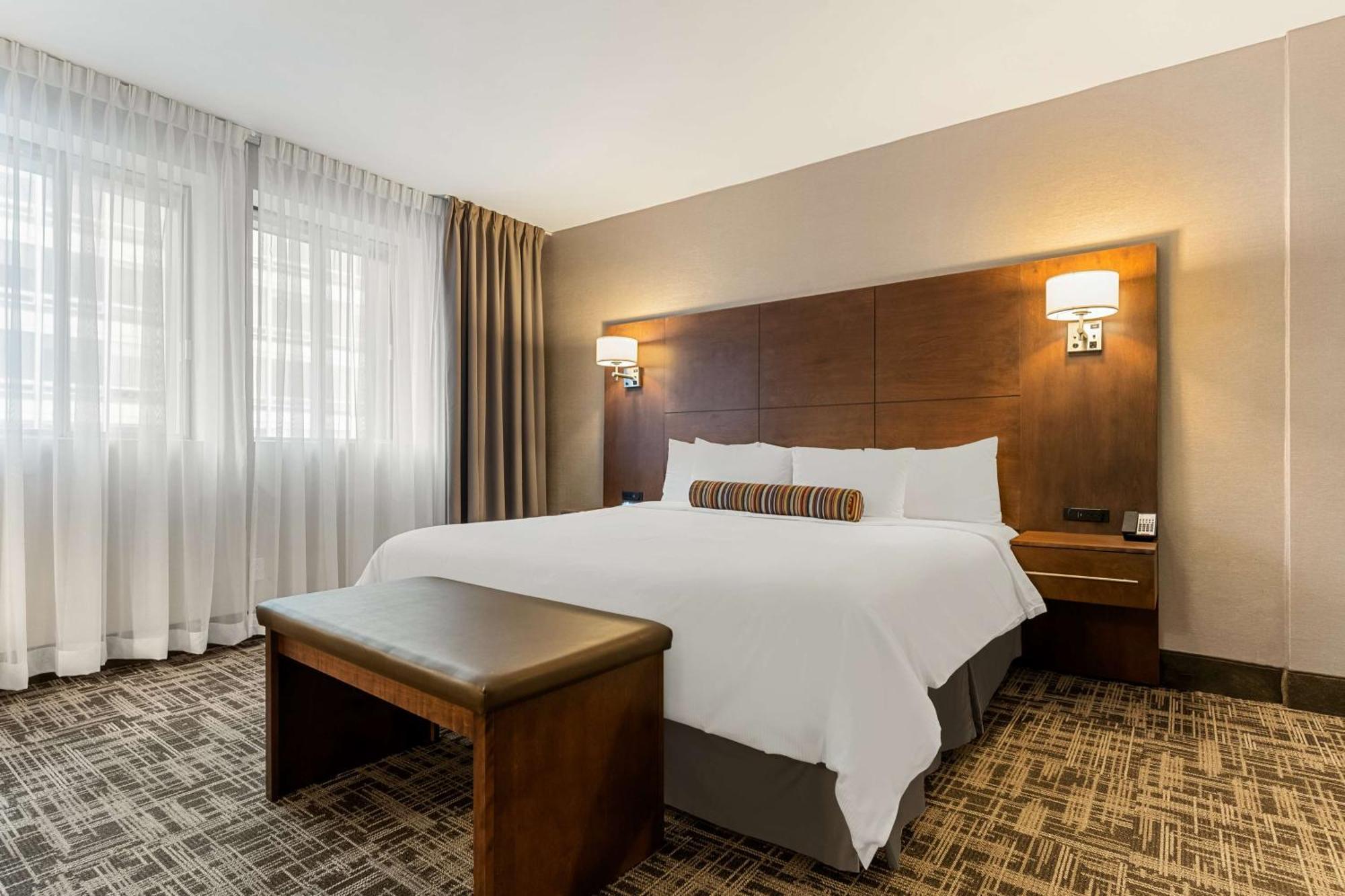 Best Western Ville-Marie Hotel & Suites Montreal Bagian luar foto