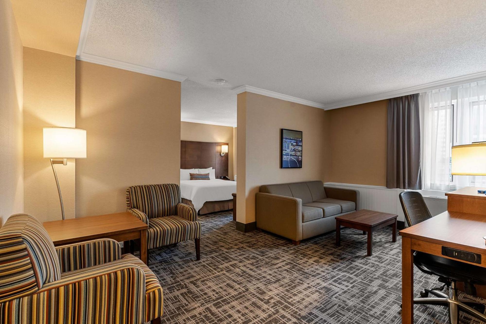 Best Western Ville-Marie Hotel & Suites Montreal Bagian luar foto